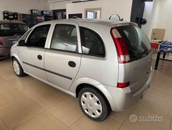 Argento Usata 2003 Opel Meriva Cosmo Monovolume | 2499 € (Molto cara)