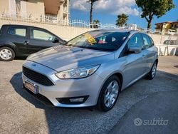 Grigio Usata 2015 Ford Focus Business Edition Tre volumi | 7900 € (Buon prezzo)