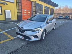 Grigio Usata 2022 Renault Clio V Evolution Tre volumi | 13.800 € (Buon prezzo)