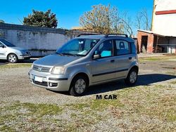 Grigio Usata 2005 Fiat Panda Emotion Tre volumi | 3990 € (Buon prezzo)