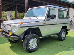 Argento Usata 1990 Mercedes 200 Station wagon | 20.000 €