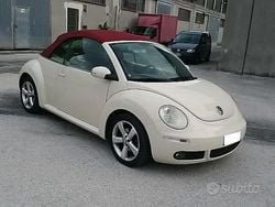 Usata 2009 VW Beetle Cabrio | 7999 € (Cara)