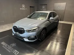 Grigio Usata 2021 BMW 120 Advantage Due volumi | 27.900 € (Buon prezzo)