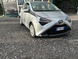 Nero Usata 2019 Toyota Aygo Connect Style Due volumi | 10.500 € (Buon prezzo)
