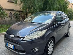 Grigio Usata 2009 Ford Fiesta Due volumi | 3990 € (Cara)