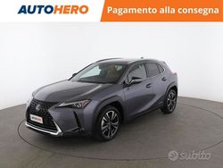 Grigio Usata 2019 Lexus UX Luxury Line SUV | 21.399 € (Molto cara)