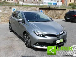 Grigio Usata 2016 Toyota Auris Active Tre volumi | 12.000 € (Molto cara)
