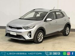 Grigio Usata 2022 Kia Stonic Urban SUV | 13.790 € (Buon prezzo)