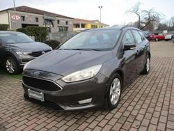 Grigio Usata 2015 Ford Focus Station wagon | 7400 € (Buon prezzo)