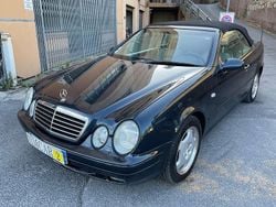 Blu/azzurro Usata 1999 Mercedes CLK320 Cabrio | 15.900 € (Molto cara)