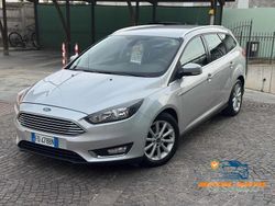 Grigio Usata 2016 Ford Focus Titanium Station wagon | 6900 € (Buon prezzo)