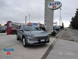 Grigio Usata 2021 Ford Kuga SUV | 18.450 € (Buon prezzo)