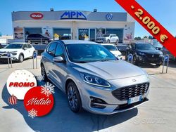 Grigio Usata 2022 Ford Kuga ST-Line SUV | 21.600 € (Cara)