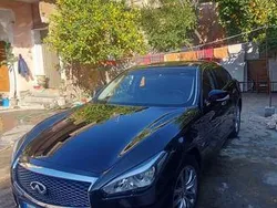 Infiniti Q70