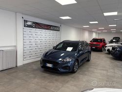 Blu jeans Usata 2020 Ford Focus ST-Line Station wagon | 15.900 € (Buon prezzo)