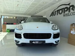 Bianco Usata 2017 Porsche Cayenne Platinum Edition SUV | 33.800 € (Ottimo prezzo)