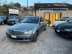 Usata 2009 Mercedes C220 Tre volumi | 7900 € (Buon prezzo)