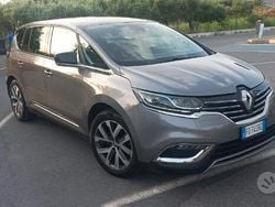 Grigio Usata 2016 Renault Espace Monovolume | 10.900 € (Buon prezzo)