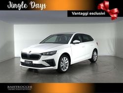 Bianco magnolia Nuova 2025 Skoda Scala Style Due volumi | 25.900 € (Buon prezzo)