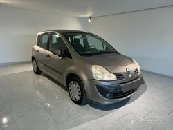 Oro Usata 2009 Renault Modus Expression Monovolume | 1500 € (Ottimo prezzo)