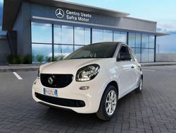Bianco Usata 2017 Smart ForFour Due volumi | 13.500 € (Molto cara)