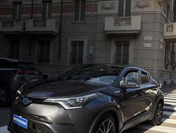 Grigio scuro metallizzato Usata 2019 Toyota C-HR Lounge SUV | 16.900 € (Buon prezzo)