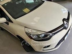 Beige Usata 2017 Renault Clio GrandTour Zen Station wagon | 6900 € (Ottimo prezzo)