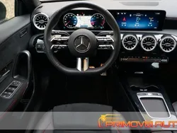 Nero Usata 2024 Mercedes A200 AMG line Tre volumi | 35.400 € (Cara)