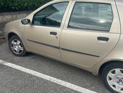 Usata 2007 Fiat Punto Due volumi | 2000 € (Buon prezzo)