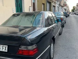 Usata 1991 Mercedes 300 Tre volumi | 5800 €