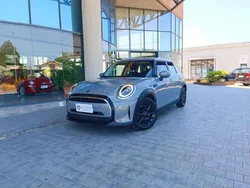 Grigio Usata 2021 Mini Cooper Business Due volumi | 18.490 € (Ottimo prezzo)