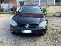 Nero Usata 2005 VW Golf Comfortline Tre volumi | 2600 € (Super prezzo)