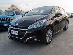 Nero Usata 2018 Peugeot 208 Due volumi | 9490 € (Buon prezzo)