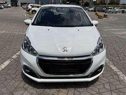 Usata 2018 Peugeot 208 Allure Due volumi | 6500 € (Super prezzo)