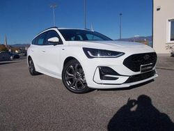 Bianco / pastello Usata 2022 Ford Focus ST-Line Station wagon | 19.500 € (Cara)