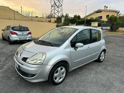 Argento Usata 2010 Renault Grand Modus Dynamique Monovolume | 2500 € (Ottimo prezzo)