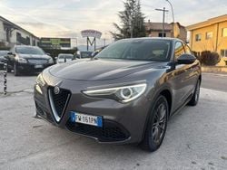 Grigio Usata 2019 Alfa Romeo Stelvio Lusso SUV | 17.900 € (Super prezzo)
