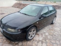 Nero Usata 2003 Seat Leon Tre volumi | 2300 € (Buon prezzo)