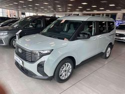 Cactus grey Nuova 2025 Ford Tourneo Courier Titanium Monovolume | 21.100 € (Buon prezzo)