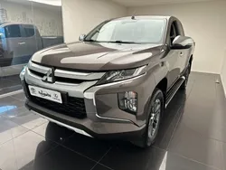 Grigio Usata 2020 Mitsubishi L200 Intense Pick-up | 29.900 € (Molto cara)