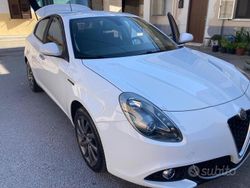 Bianco Usata 2019 Alfa Romeo Giulietta Due volumi | 12.500 € (Buon prezzo)