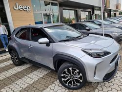 Grigio Usata 2022 Toyota Yaris Cross Trend SUV | 21.468 € (Ottimo prezzo)