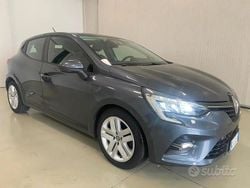 Grigio Usata 2021 Renault Clio V Business Tre volumi | 10.490 € (Buon prezzo)