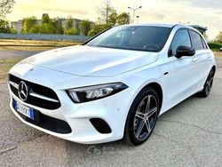 Bianco Usata 2021 Mercedes A250 Tre volumi | 27.900 € (Buon prezzo)