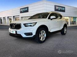 Bianco Usata 2018 Volvo XC40 Business Edition SUV | 20.650 € (Buon prezzo)