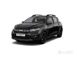 Nero Nuova 2025 Dacia Sandero Expression Tre volumi | 17.900 € (Buon prezzo)