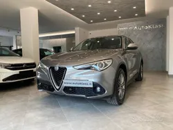 Grigio scuro Usata 2017 Alfa Romeo Stelvio Executive SUV | 15.990 € (Buon prezzo)