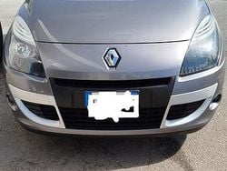 Grigio Usata 2010 Renault Scénic III Monovolume | 4500 € (Buon prezzo)