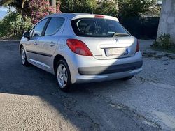 Usata 2009 Peugeot 207 Tre volumi | 2200 € (Buon prezzo)