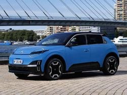 Other Nuova 2025 Nissan Micra Tre volumi | 15.990 € (Buon prezzo)